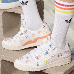 adidas Originals Low Pride Forum Love Win Sunburst Sneakers NWT NEW 8 9
